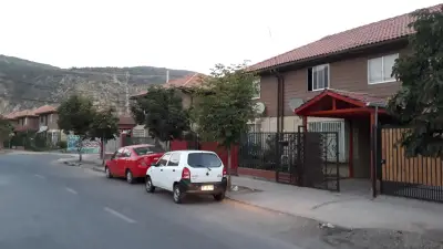 Casa en arriendo en Provincia de Cordillera - foto 2